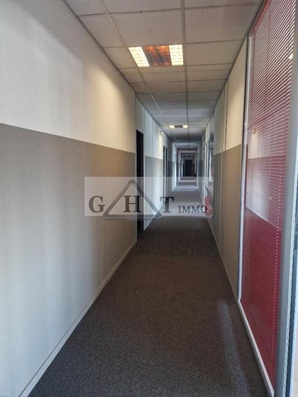 Entrepôt - 4 202 m²