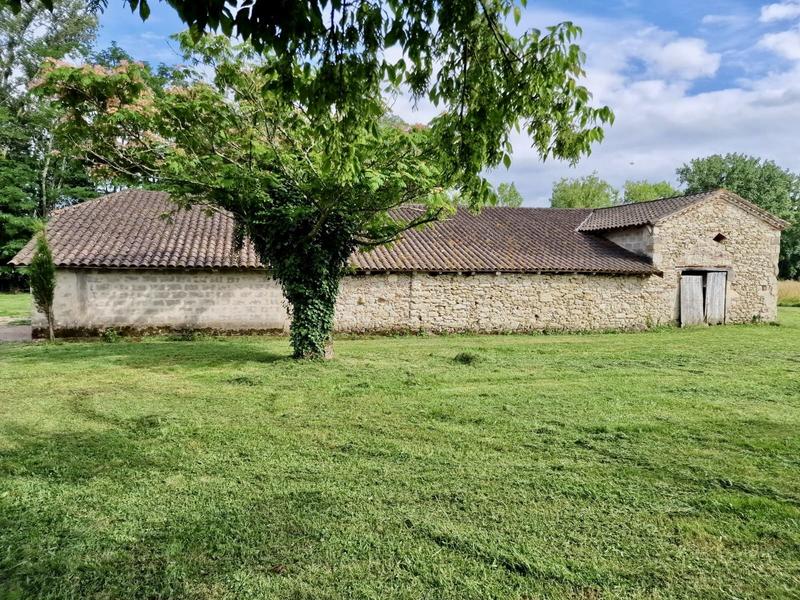 Maison - 250 m² - 8 pièces