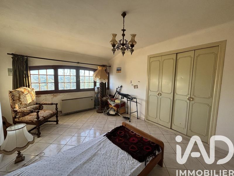 Maison - 167 m² - 7 pièces