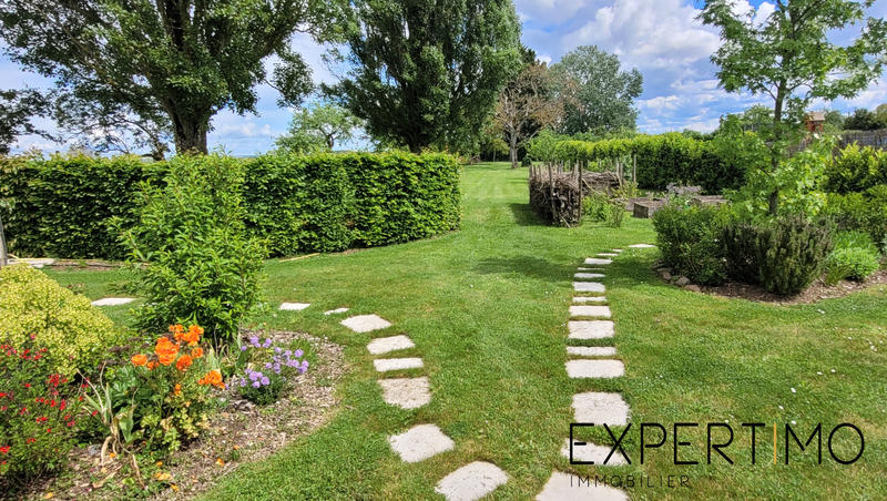 Maison - 200 m² - 8 pièces