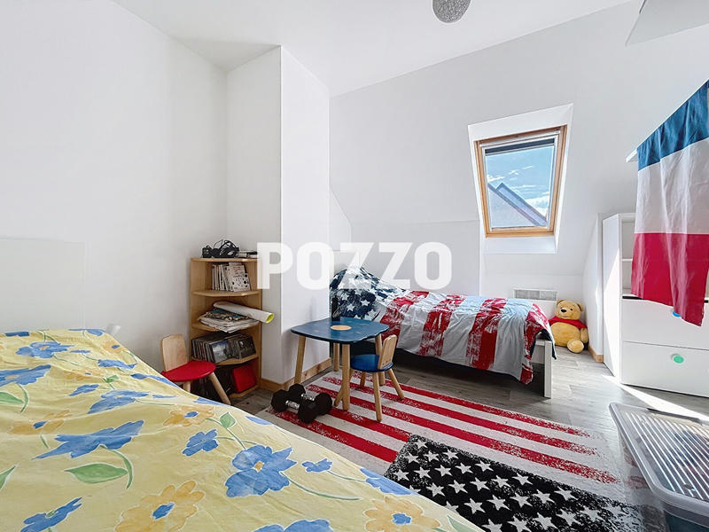 Maison - 137 m² - 6 pièces