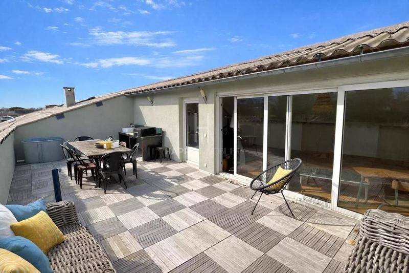 Duplex - 211 m² - 6 pièces