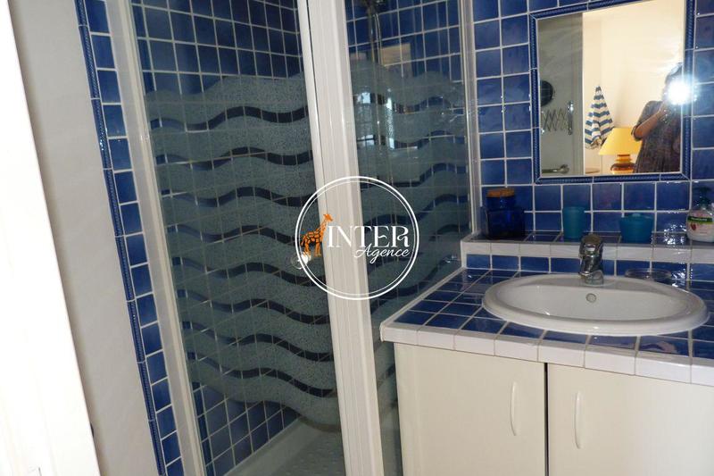 Villa - 270 m² - 6 pièces