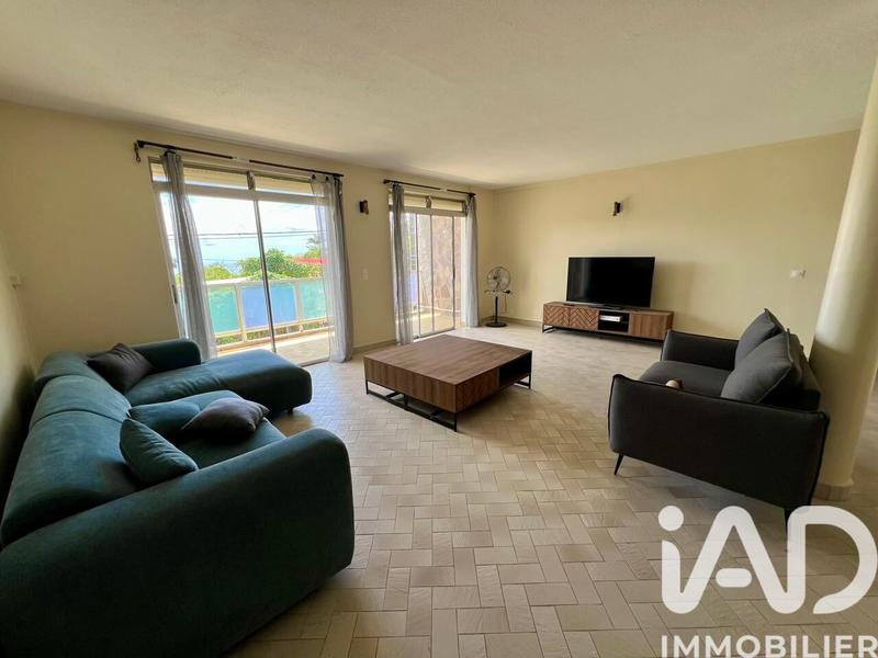 Appartement - 105 m² - 4 pièces