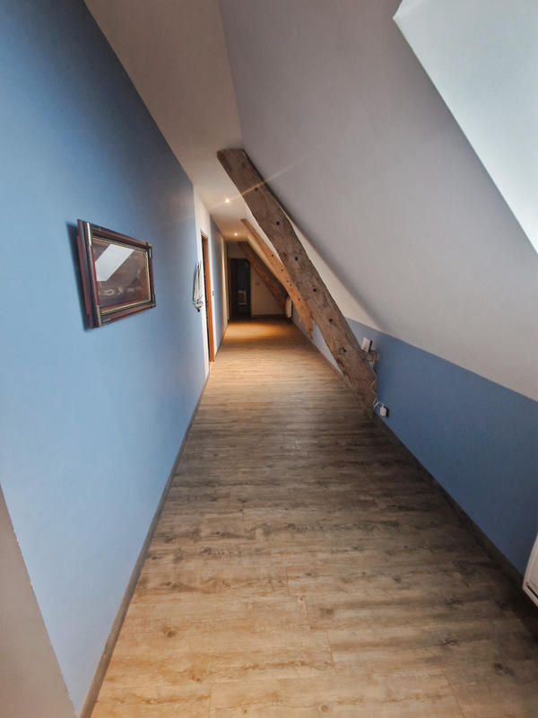 Maison - 223 m² - 7 pièces