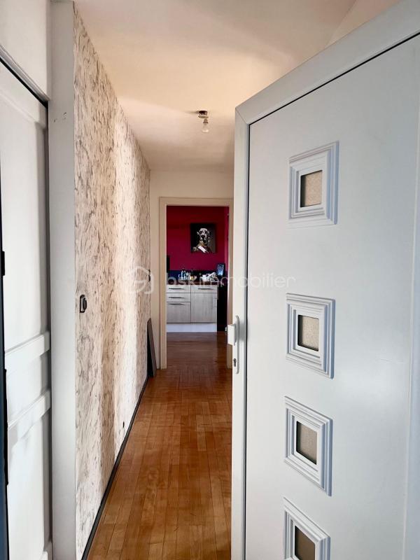 Appartement - 100 m² - 4 pièces