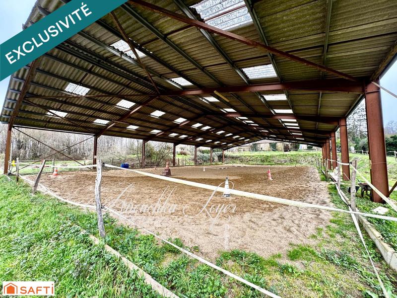 Maison - 418 m² - 15 pièces