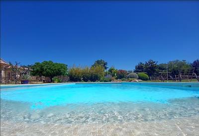 Propriété - 338 m² - 11 pièces