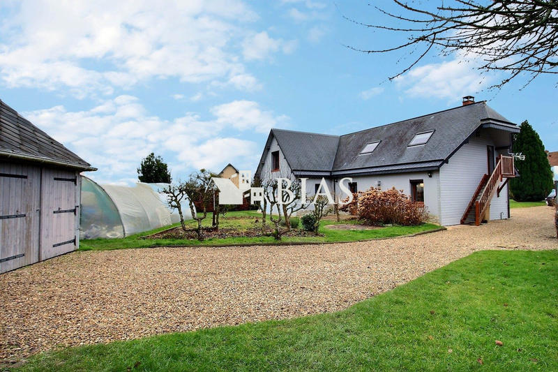 Maison - 143 m² - 5 pièces