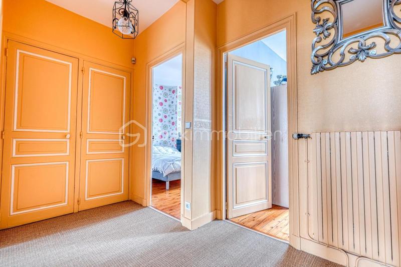 Demeure - 171 m² - 6 pièces