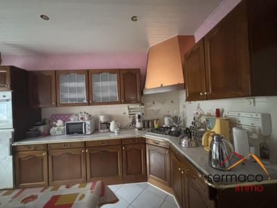 Maison - 95 m² - 4 pièces