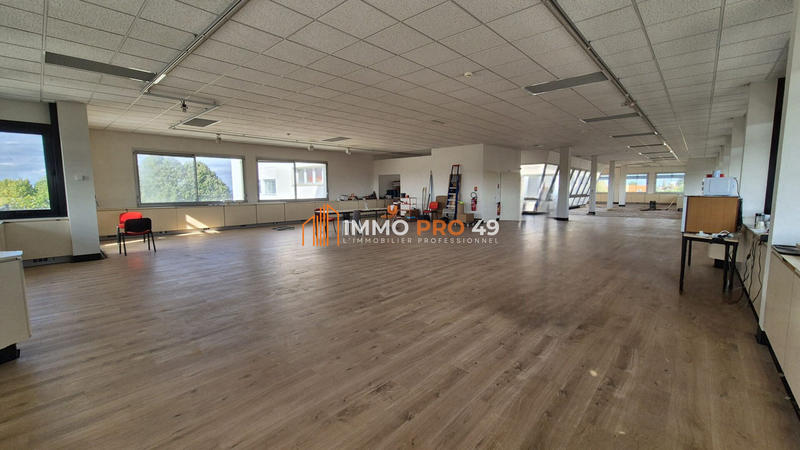 Bureau - 850 m²
