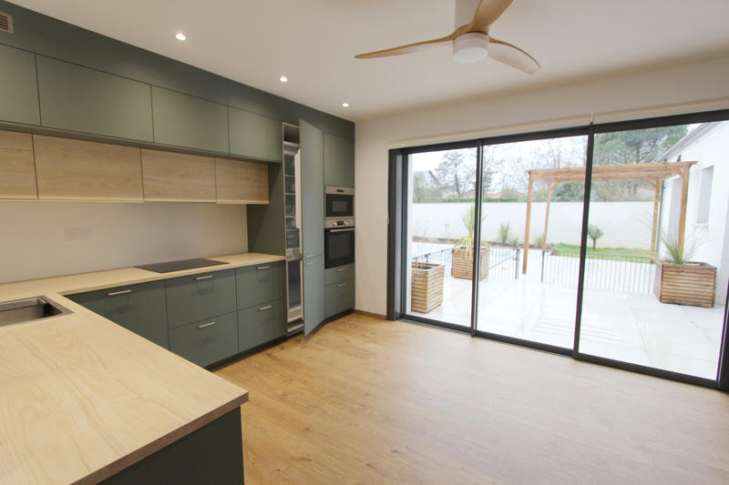 Maison - 121 m² - 6 pièces