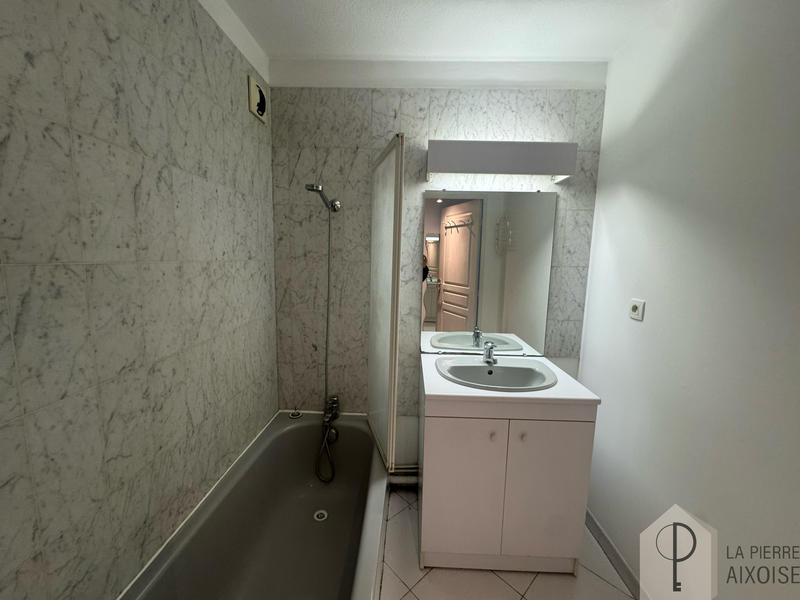 Appartement - 49 m² - 2 pièces