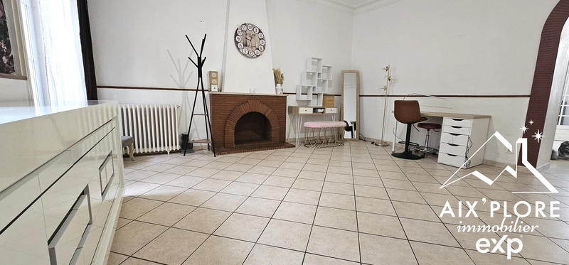 Maison - 209 m² - 6 pièces