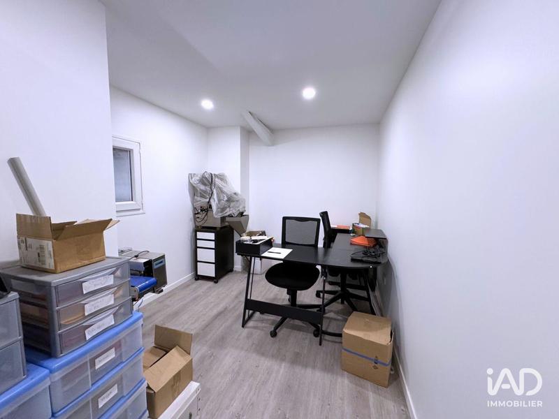 Local commercial - 204 m²