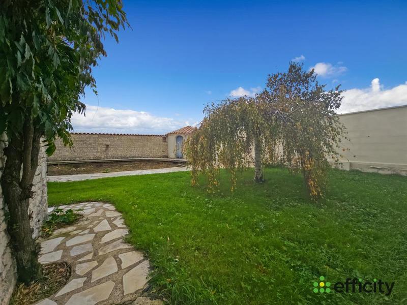 Maison - 200 m² - 6 pièces