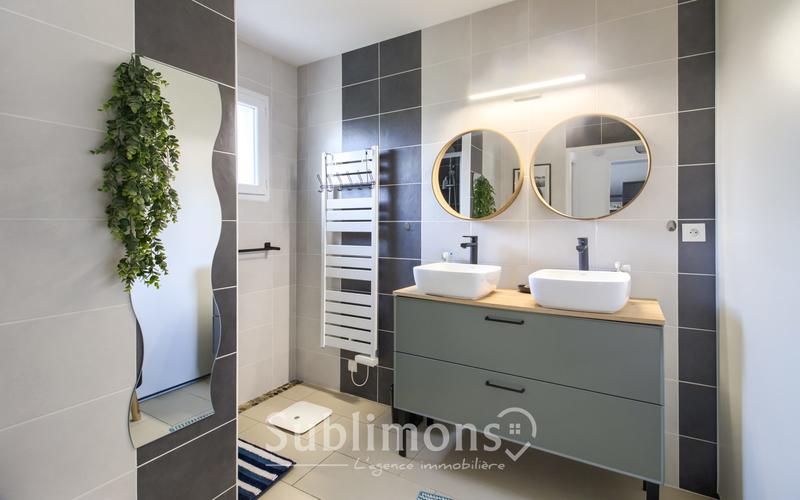 Maison - 152 m² - 7 pièces