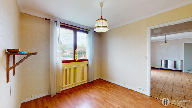 Maison - 101 m² - 6 pièces