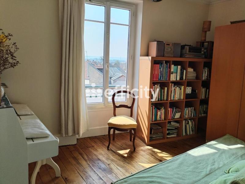 Maison en pierre - 136 m² - 7 pièces