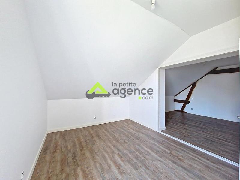 Maison - 275 m² - 10 pièces