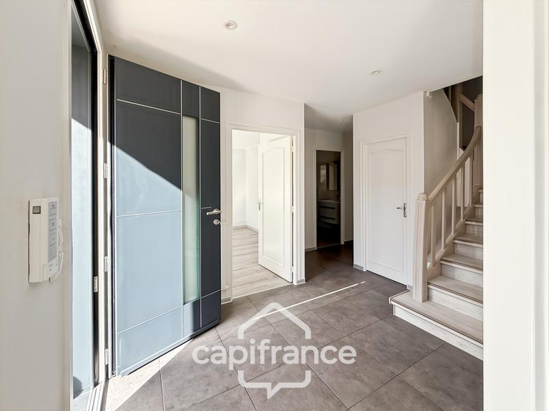 Maison - 193 m² - 9 pièces