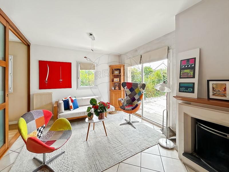 Maison - 174 m² - 8 pièces