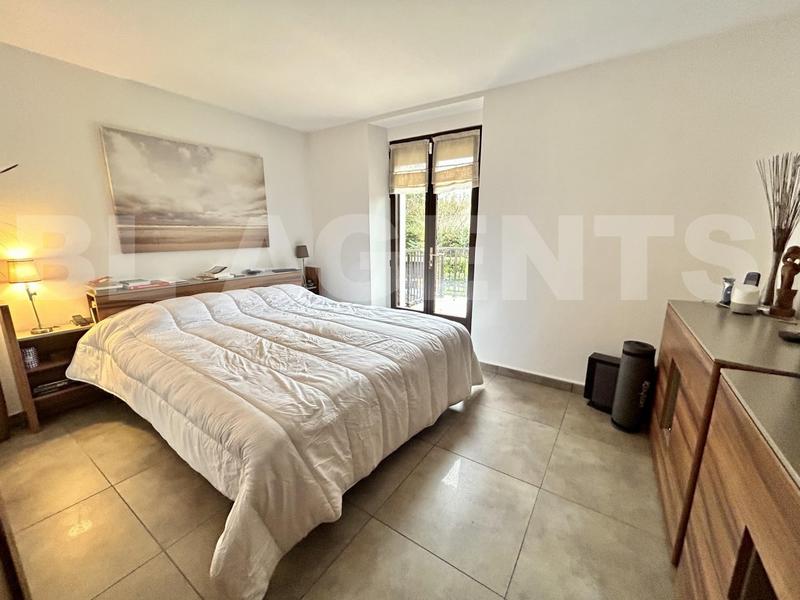 Briarde - 213 m² - 10 pièces