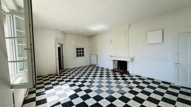 Maison - 220 m² - 8 pièces