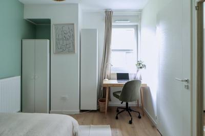 Chambre - 14 m² - 4 pièces