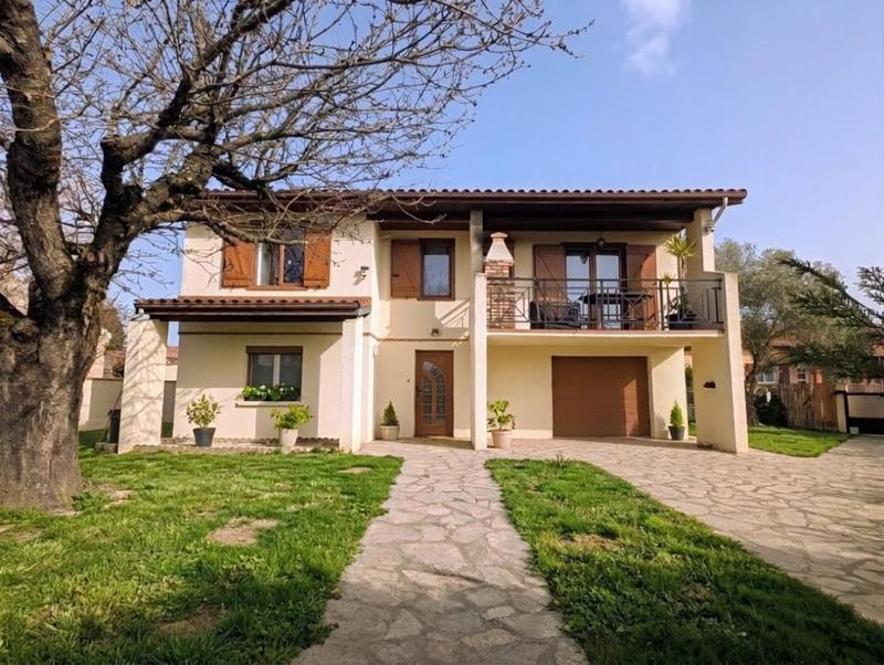 Maison - 130 m² - 6 pièces