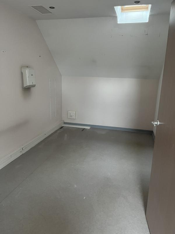 Bureau - 17 m² - 1 pièce