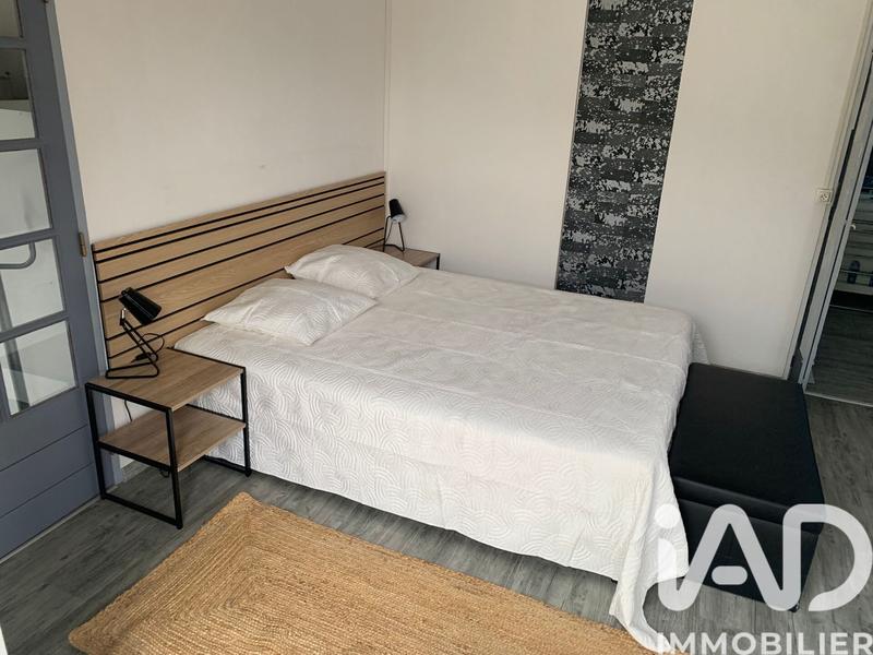 Maison - 210 m² - 6 pièces