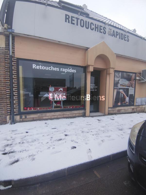 Services - 40 m² - 1 pièce