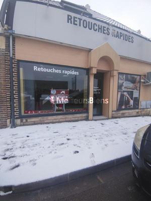 Services - 40 m² - 1 pièce