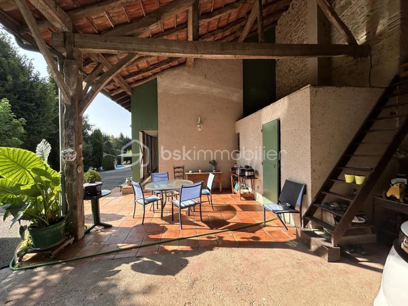 Maison en pierre - 230 m² - 8 pièces