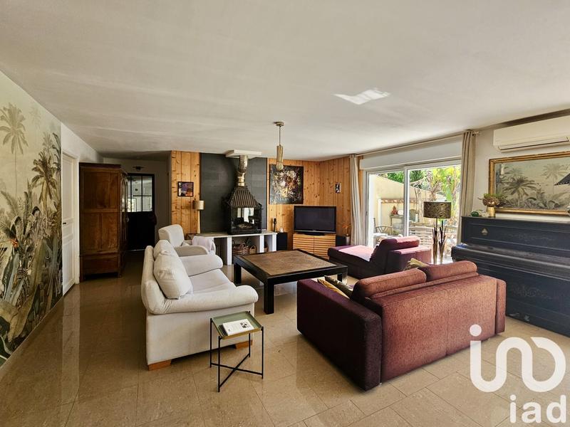 Maison - 315 m² - 12 pièces