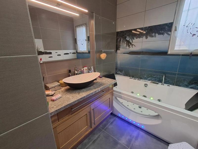 Maison - 158 m² - 6 pièces