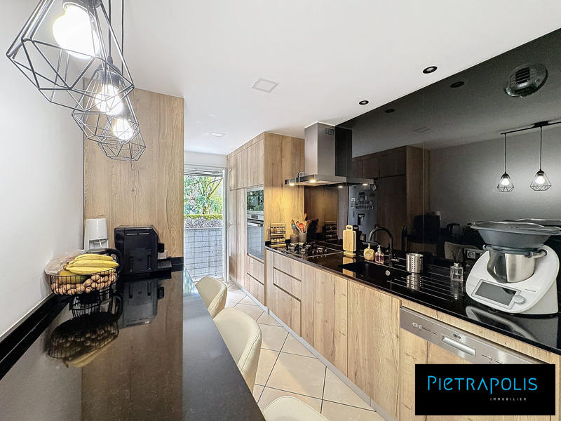 Appartement - 82 m² - 4 pièces