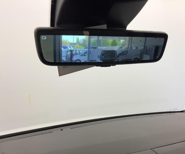 Peugeot Partner III 1.5 Bluehdi 130 s&amp;S Standard 650kg Premium 3pl