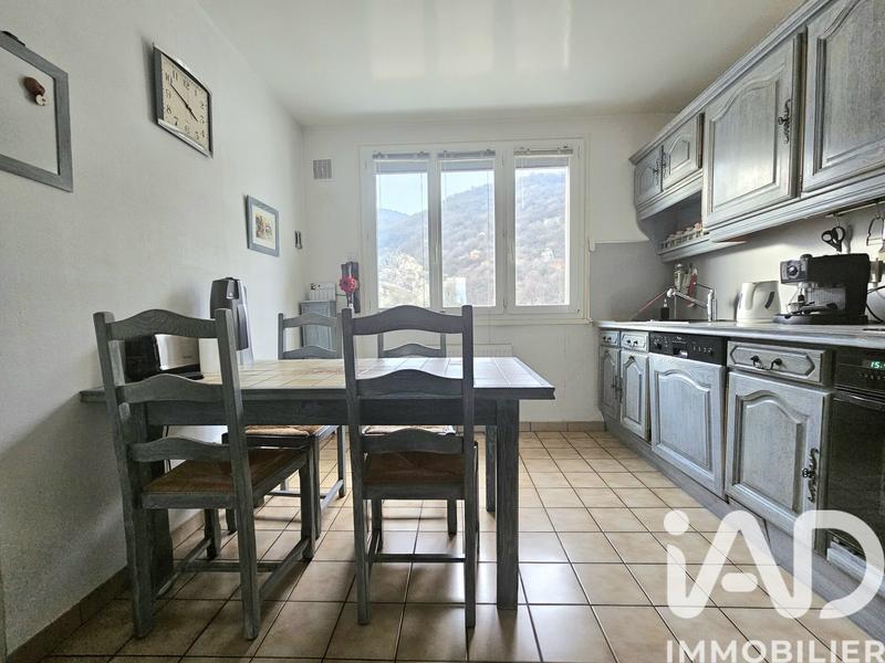 Appartement - 110 m² - 5 pièces
