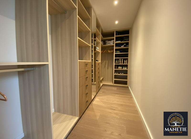 Maison - 146 m² - 6 pièces