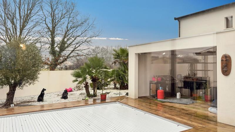 Maison - 175 m² - 5 pièces