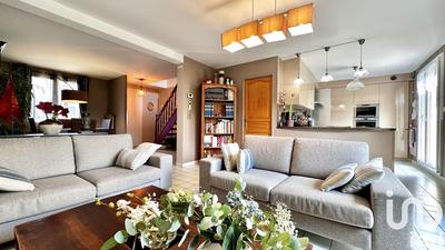 Maison - 89 m² - 5 pièces