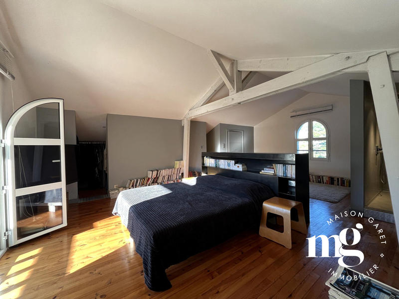 Villa - 200 m² - 7 pièces