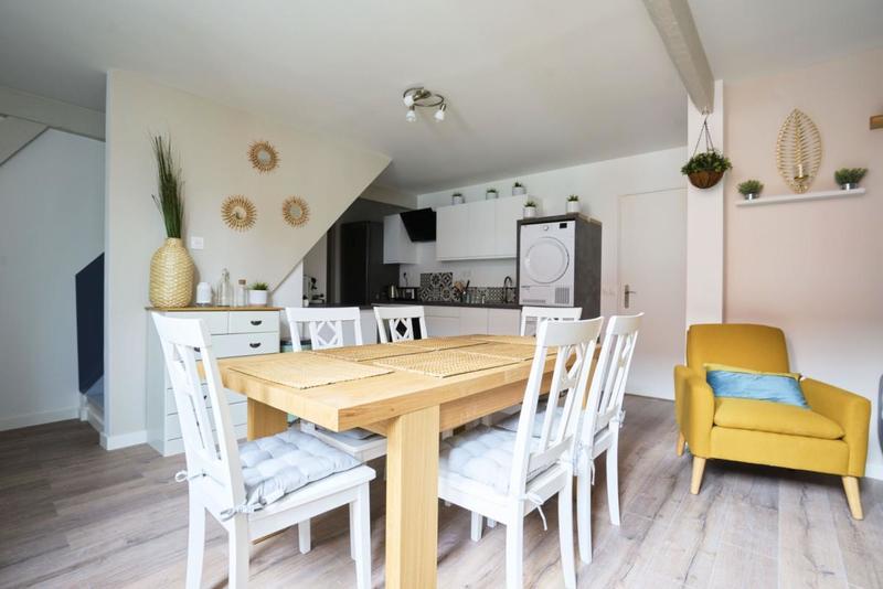 Appartement - 100 m² - 6 pièces