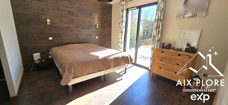 Villa - 187 m² - 6 pièces