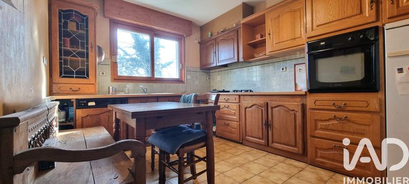 Maison - 140 m² - 8 pièces