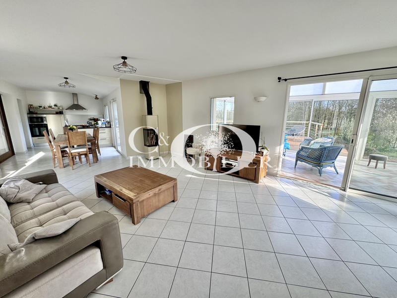 Maison - 141 m² - 5 pièces