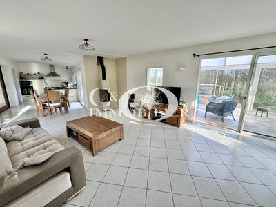 Maison - 141 m² - 5 pièces